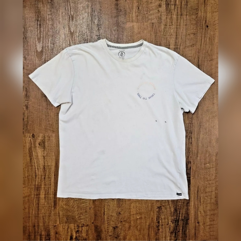 Volcom t-shirt